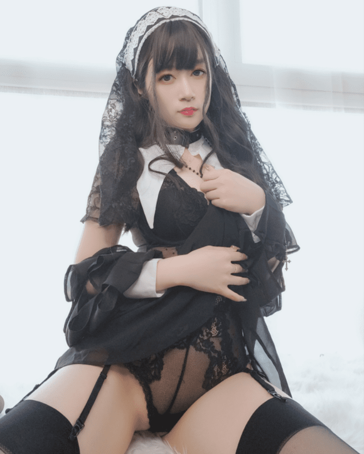 白银81 – NO.61 蕾丝修女 [86P7V-833MB]预览图 2