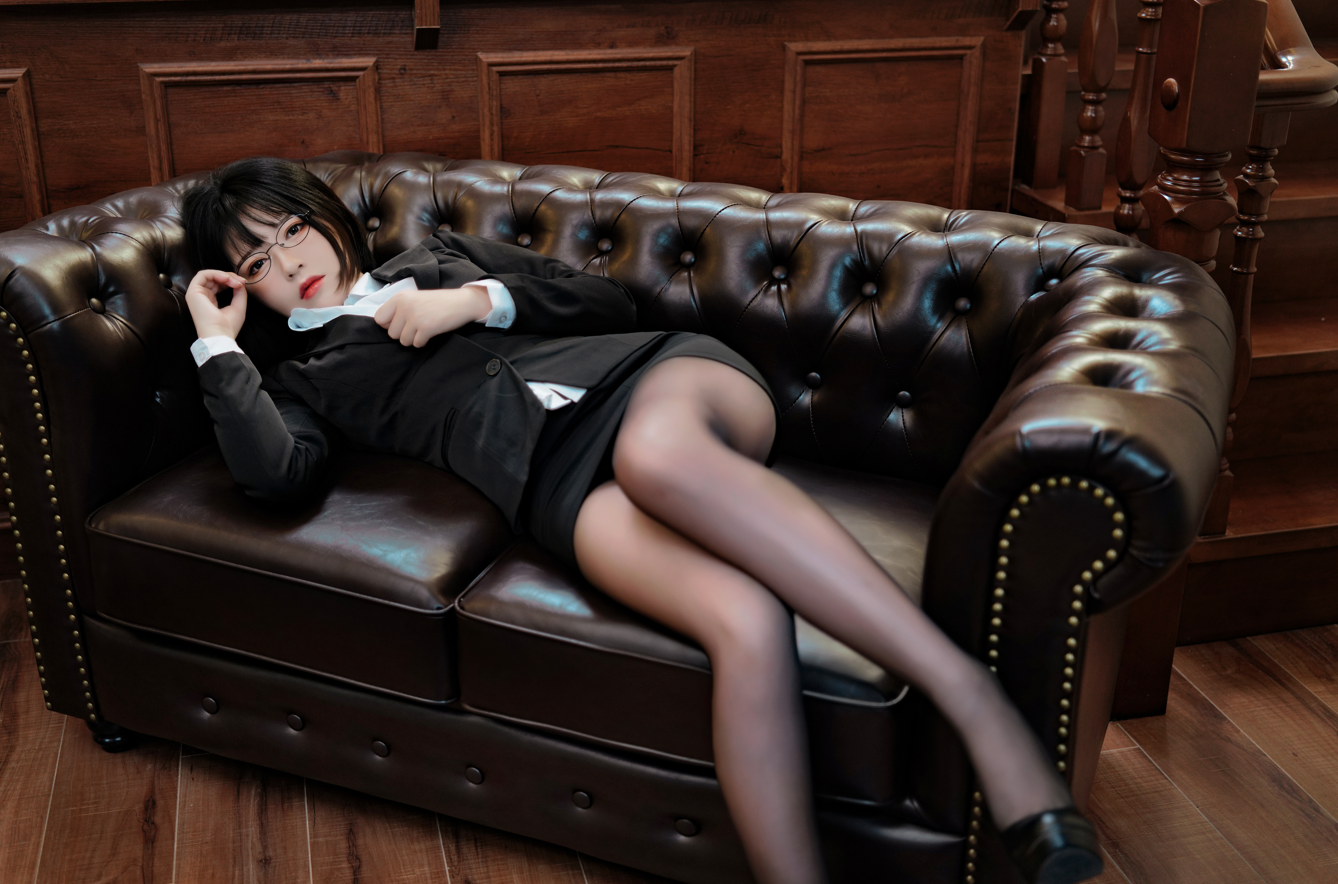 半半子–NO.047 OL様[37P-108MB]预览图 2