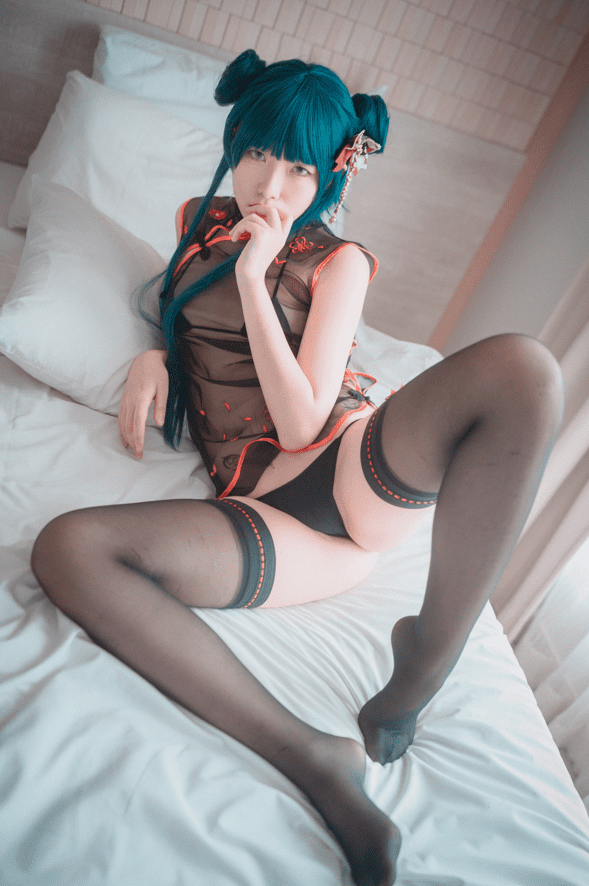 韩国妹子@SonSon (손손) 15 – [DJAWA] Sheer Qipao Girl[45P-492MB]预览图 2