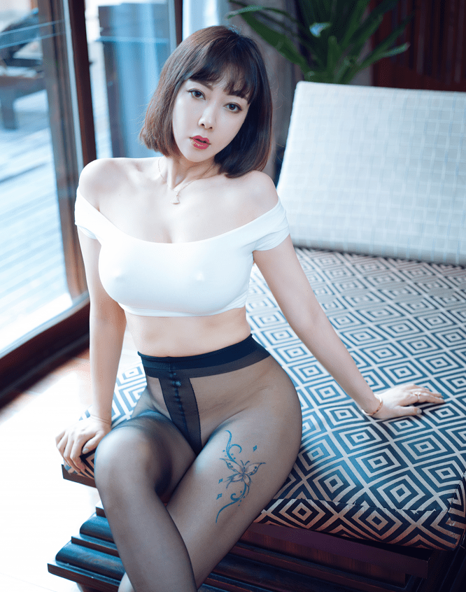 [HuaYang花漾写真] 2021.09.22 VOL.452 果儿Victoria [47+1P 552M]预览图 2