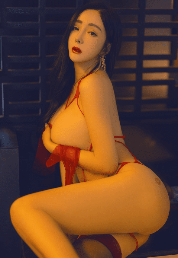 [YOUMI尤蜜荟] 2021.10.29 VOL.711 允爾 暖色调的私房视觉体验 [70+1P 692M]预览图 3