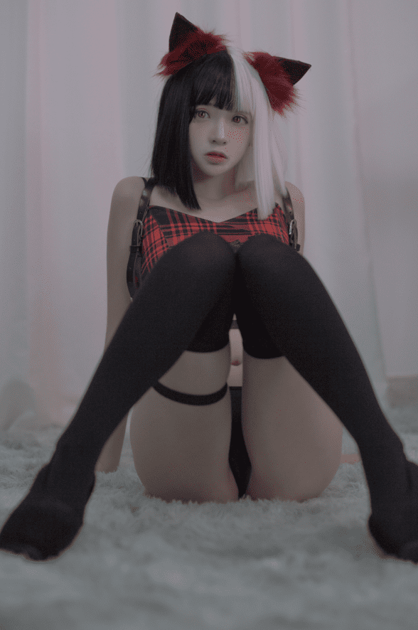 疯猫ss – NO.125 黑白魔女库伊拉 [40P-566MB]预览图 2