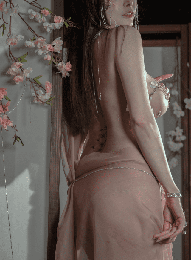 秋和柯基 – NO.63 粉 桃花神 [34P1V-639MB]预览图 2