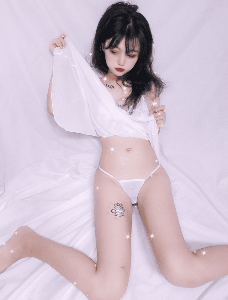 安妮 – 白色睡衣 [30P-65MB]预览图 2