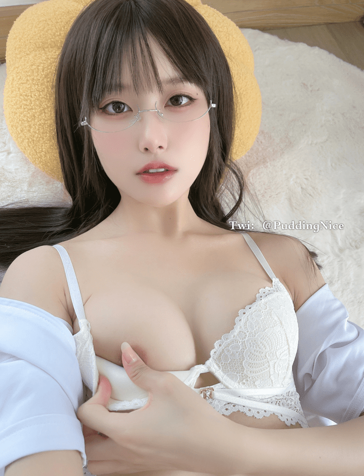 【抢鲜】布丁大法 – 椰蓉奶糕[54P1V-274MB]预览图 4