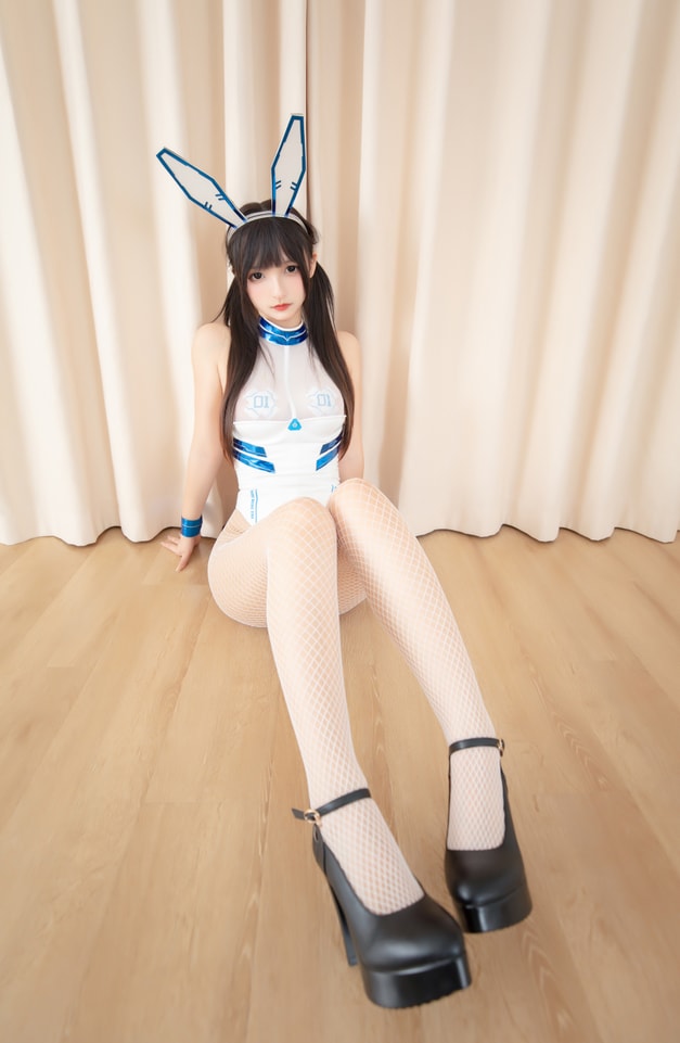 神楽坂真冬 – NO.136 赛博战兔[75P-222MB]预览图 2