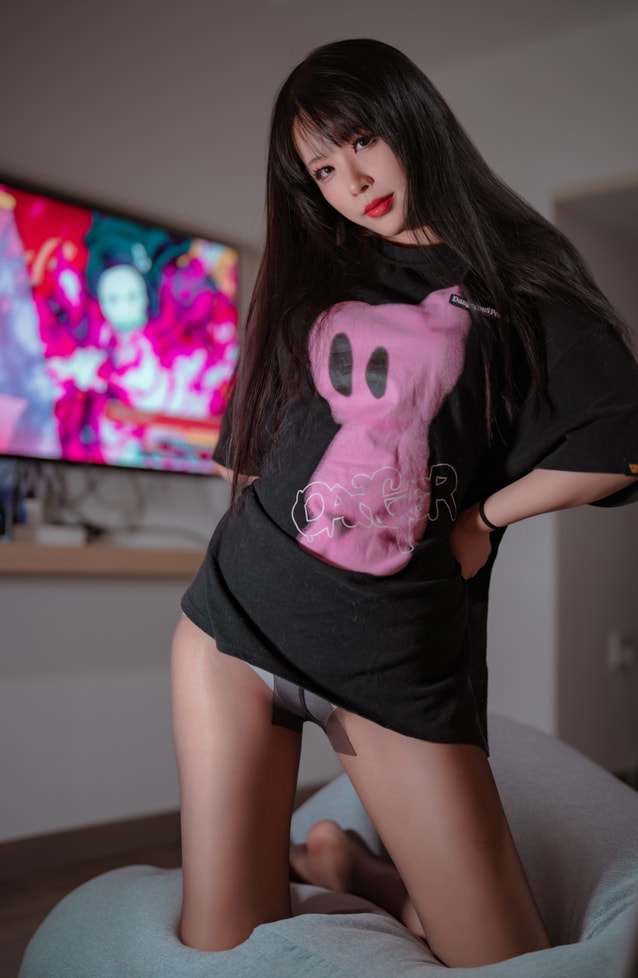 轩萧学姐 – NO.032 游戏时间 [31P-90MB]