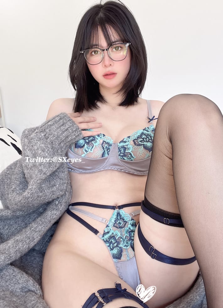 眼酱大魔王w – NO.80 Fantia 23年1月合集（4期）[30P2V-265M]预览图 3