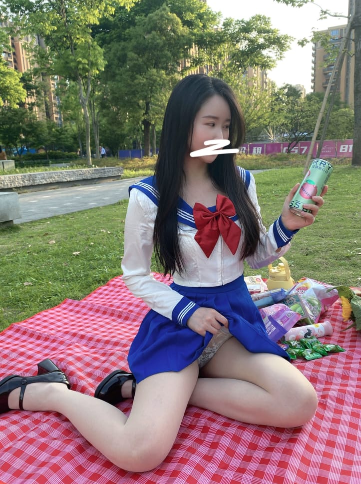 【微密圈】July芝岚-户外野餐 [59P-89M]预览图 2