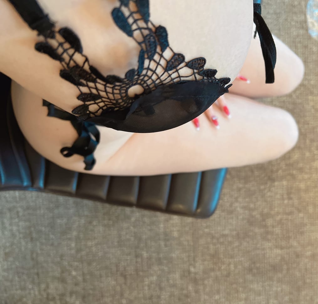 【微密圈】安妮_yoyo-见过上开，下开的，小贴贴么[21P3V-156M]预览图 2