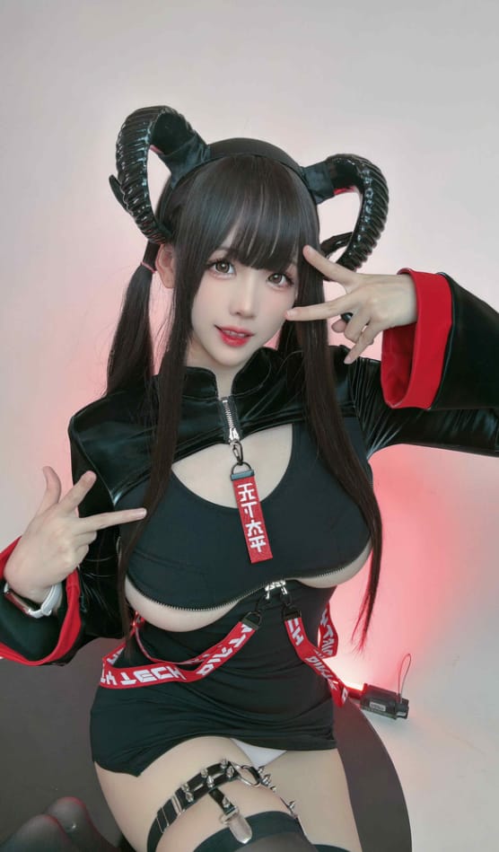 miko酱ww NO.30 天下太平[24P-480M]预览图 2