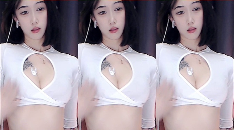 [主播]网易CC直播苏曼定制狐尾热舞预览图 2