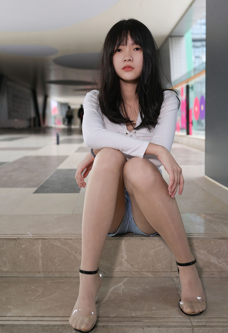 [街拍]F177.热裤的小默默[图片/视频/8.07GB]预览图 4