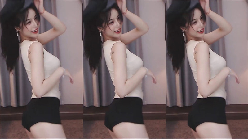 [主播]斗鱼主播苏恩开 Shake Party Train开火车热舞[3v]预览图 6