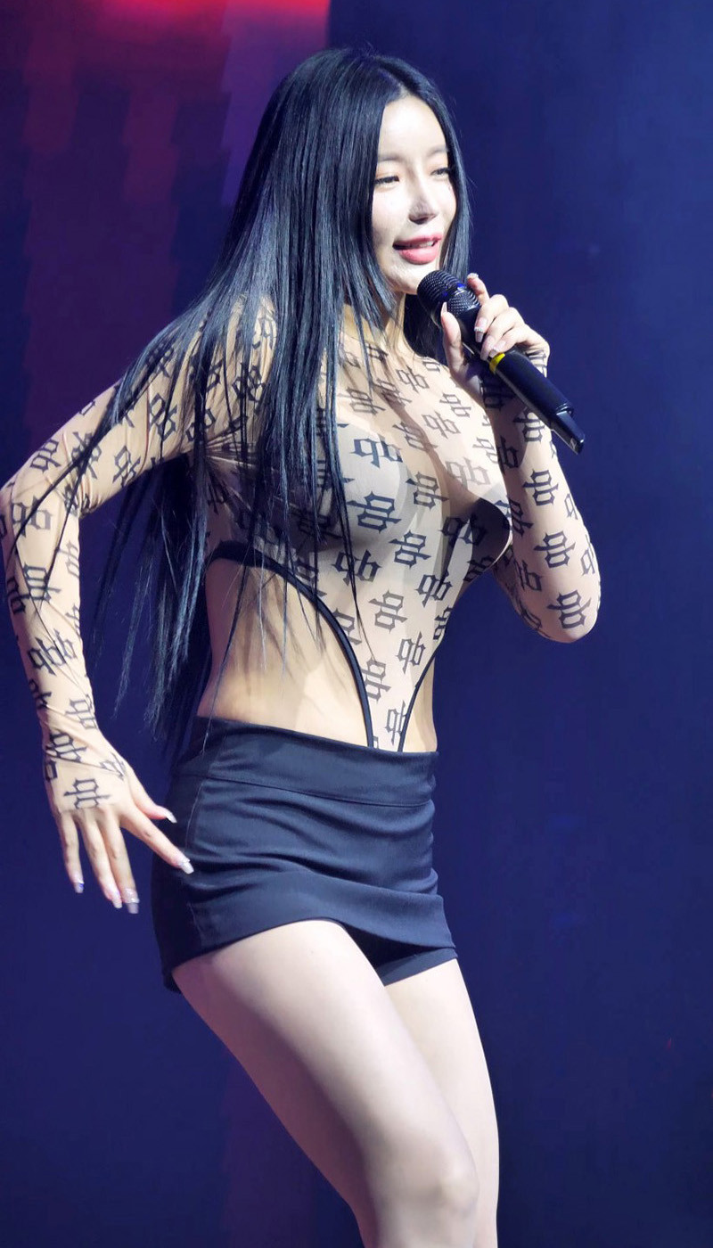 [饭拍]20230609韩国女团LAYSHA现场饭拍秀[25v/10.1GB]预览图 5