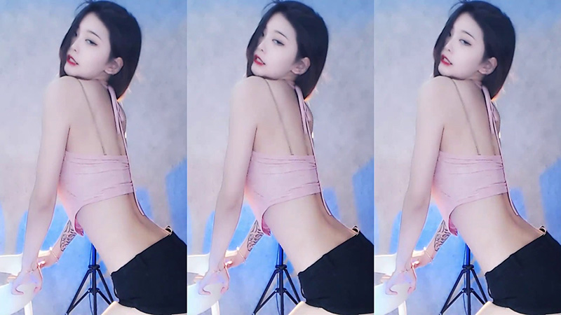 [主播]网易cc主播千代子子加特林热舞预览图 2