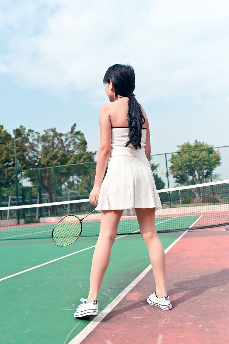 [街拍]F104.[御风街拍]丝足系列-萌宝儿逗比丝足打羽毛球[图片/视频/3.04G]预览图 3