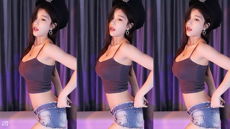 [主播]斗鱼萌七啊超短牛仔热舞预览图 3