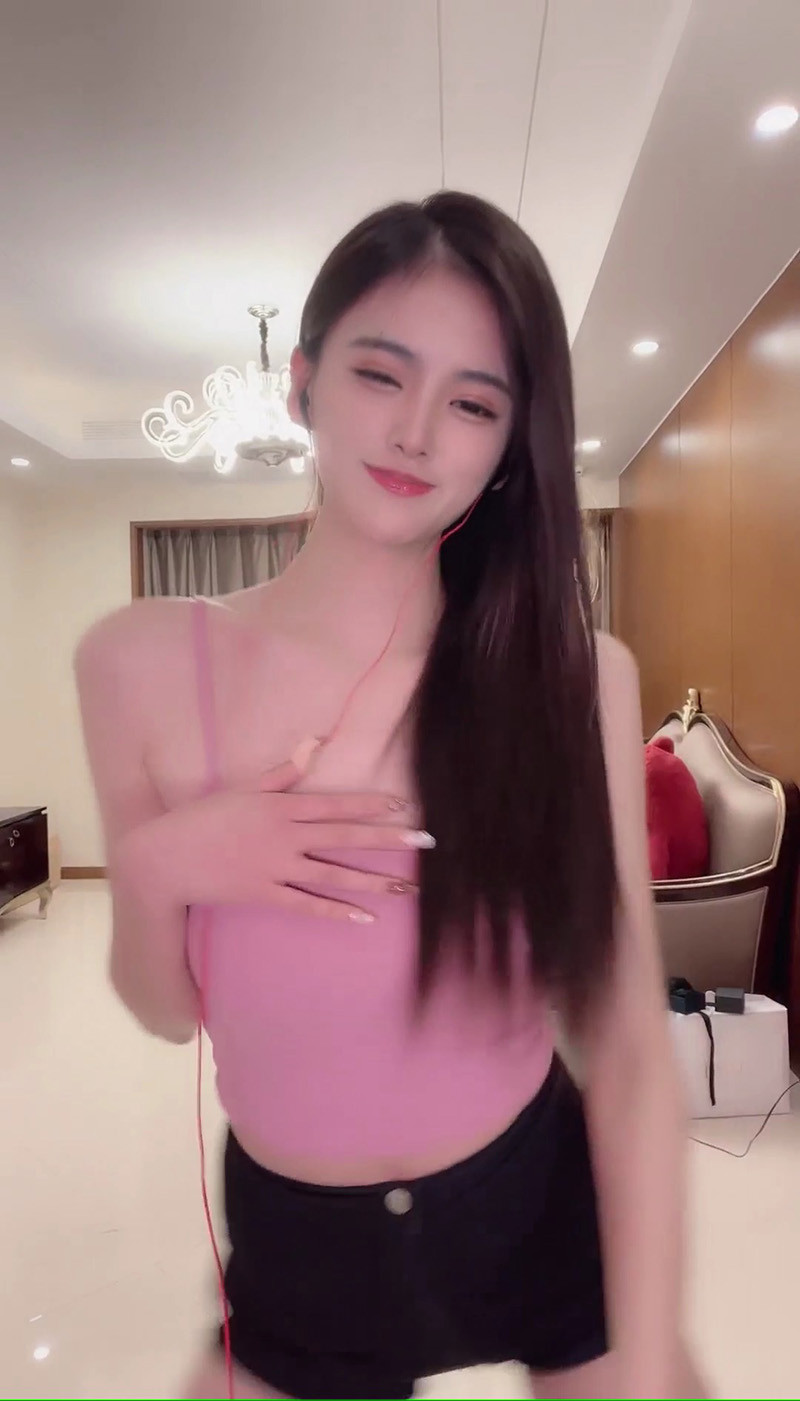 [小姐姐]抖音主播Ava兔兔兔好会扭[6v/712.6MB]预览图 4