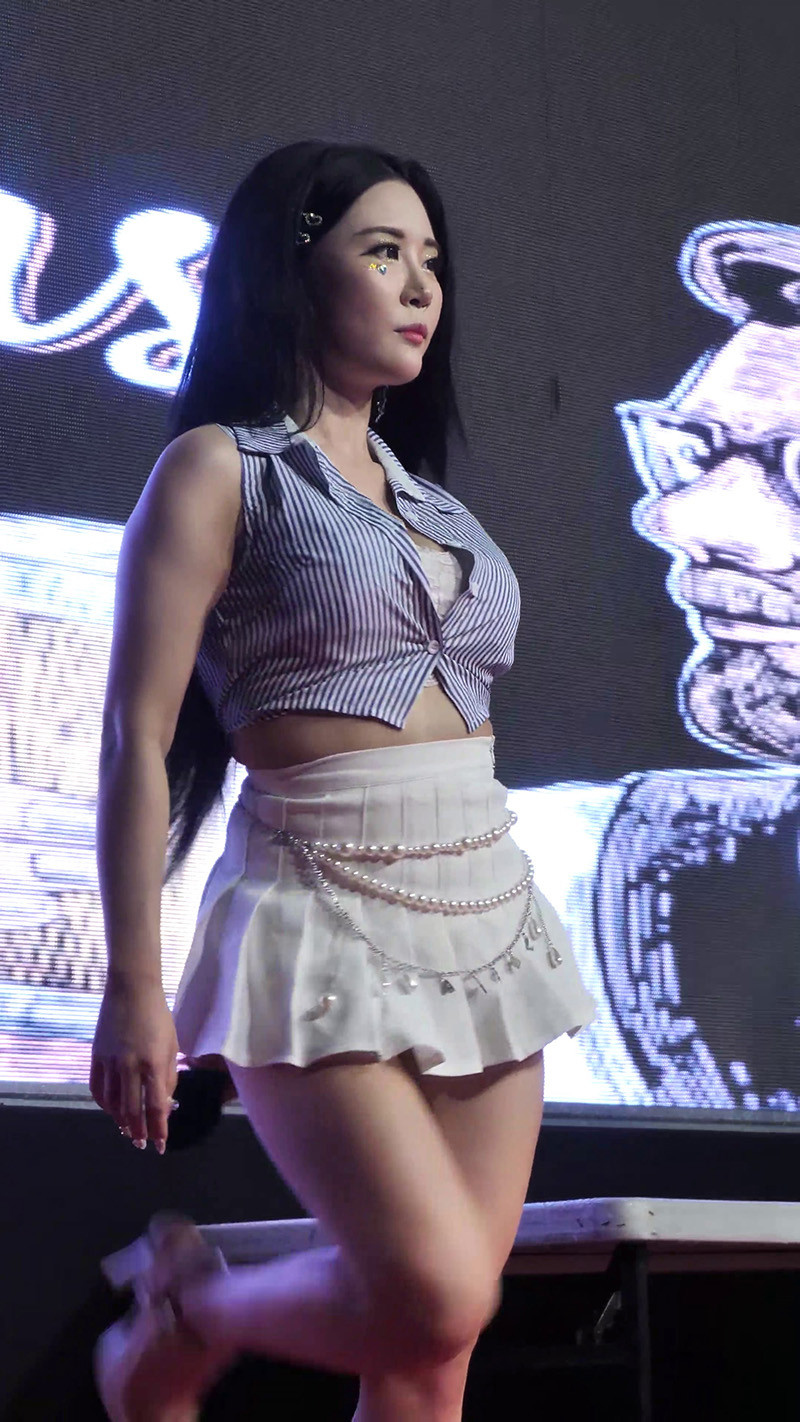 [饭拍]22.08.19啤酒节Girl Crush观众互动饭拍2则预览图 2