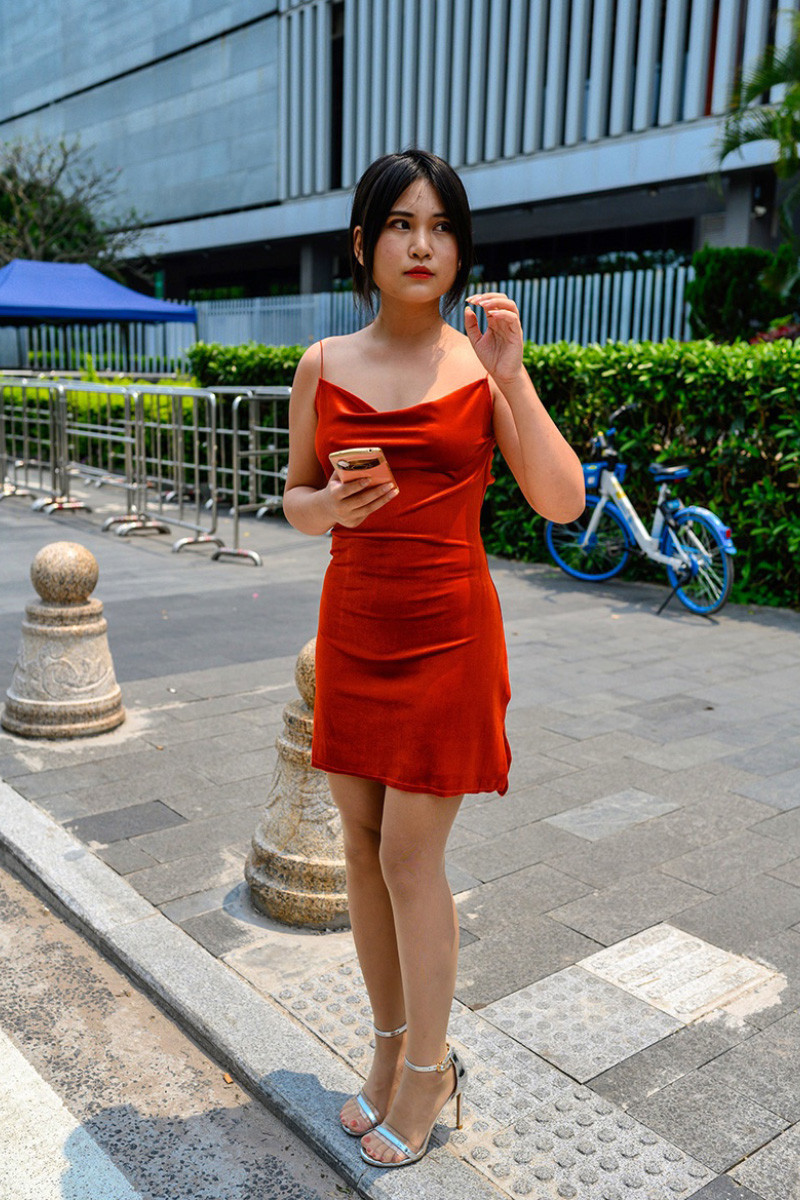 [街拍]F5.红裙肉丝萌宝儿到河边散心[图片/视频/12.85G]