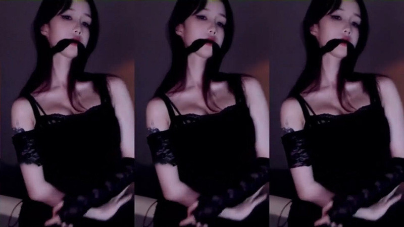 [主播]斗鱼直播小火龙房管群热舞合集[12V/490M]预览图 3