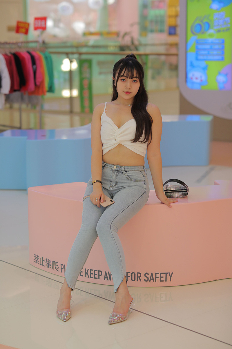 [街拍]416.丰腴的紧牛美女[视频/图片/13.42GB]预览图 3