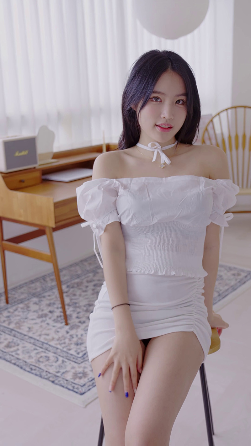 [写真]Lookbook时装秀尹瑞琳Yoonseorin白色连衣裙换装预览图 3