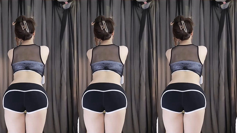 [主播]230205网易CC主播蜜小兔热裤抖臀热舞预览图 3