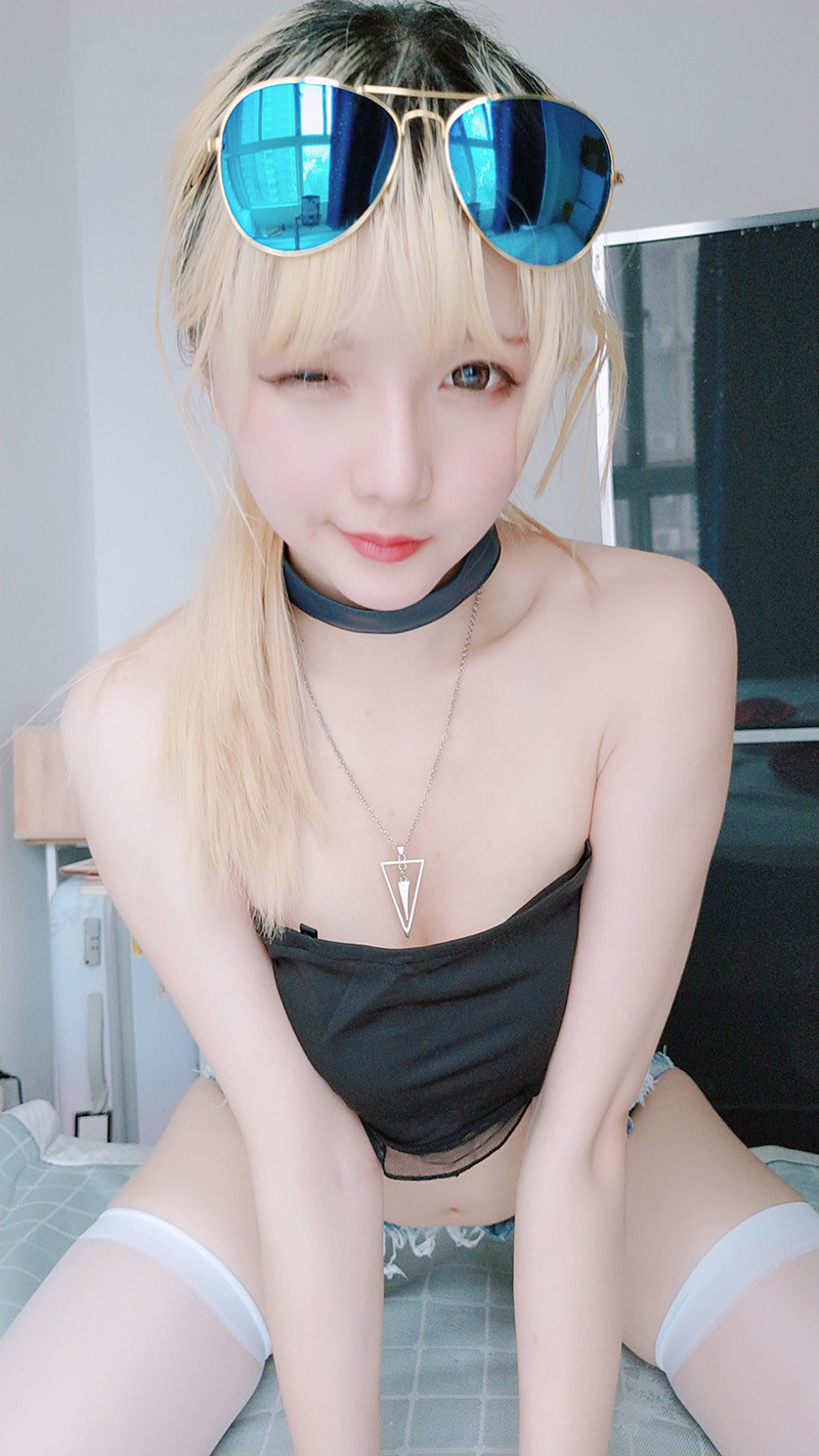 微博红人星之迟迟-莉莉丝 [60P/2V/301MB]预览图 5