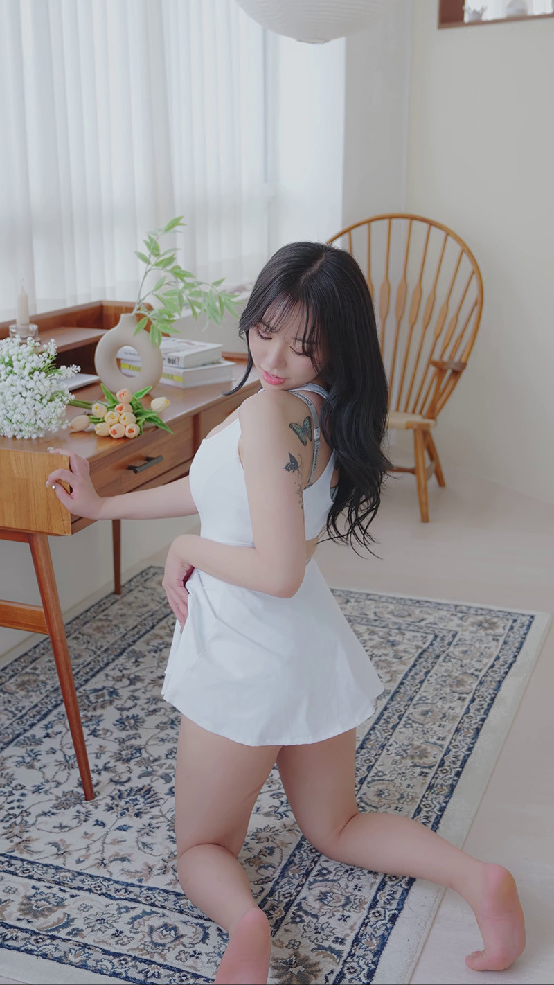 [写真]lookbook竖版拍摄白色裙装可爱内衣换装预览图 3