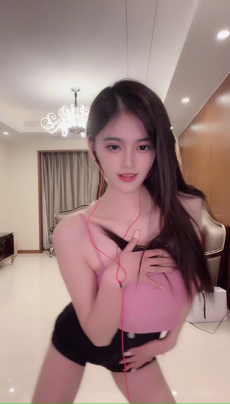 [小姐姐]抖音主播Ava兔兔兔好会扭[6v/712.6MB]预览图 6