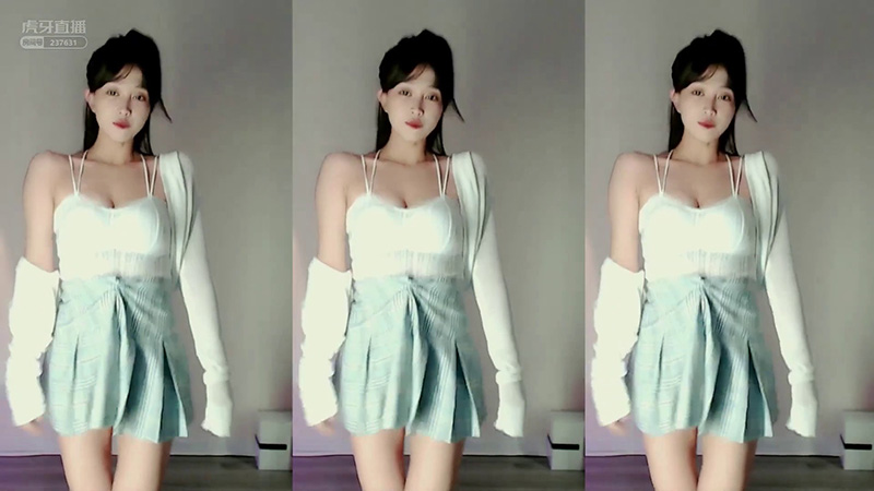 [主播]虎牙Yz丶李贝贝抖胸热舞好厉害预览图 2