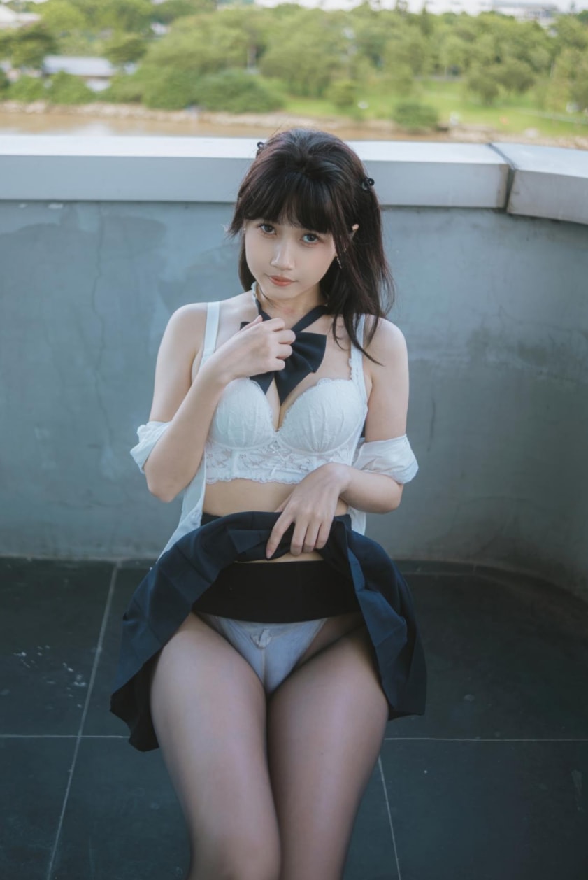 不呆猫 NO.061 JK学妹户外